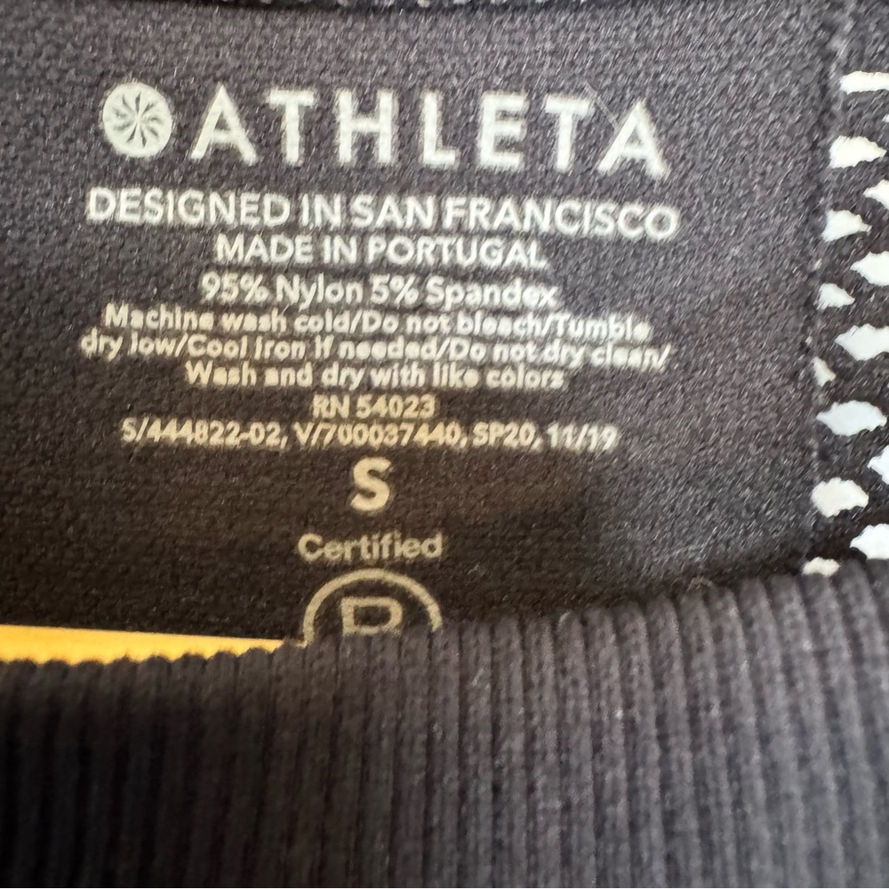 Athleta Oxygen Tank Black Seamless Mesh Top Small Perforated Workout Athletic - Picture 7 of 7